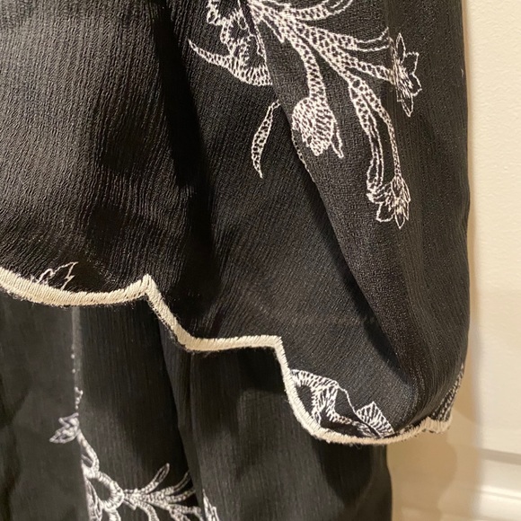 Cactus Flower Black Floral Print Dress- XL - Picture 4 of 6